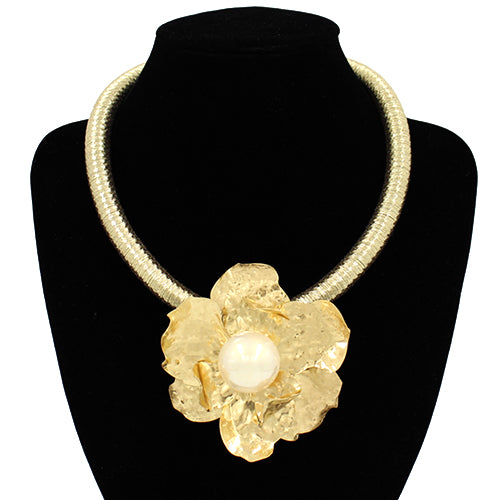 GOLD FLOWER NECKLACE ( 2132 GD )