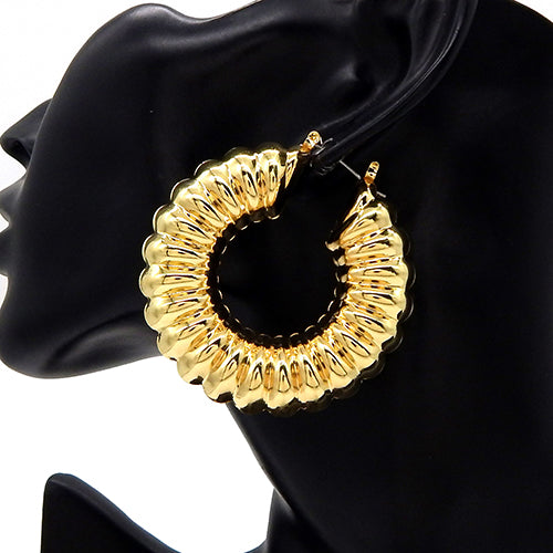 GOLD METAL HOLLOW HOOP EARRINGS ( 3238 GD )