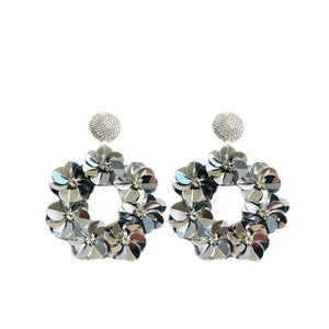 SILVER FLORAL SEQUIN EARRINGS ( 188 SV )