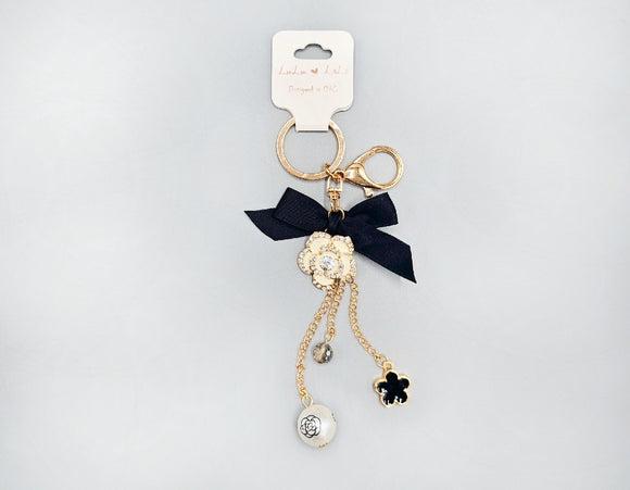 FLOWER TASSEL KEYCHAIN ( 1729 WHT )