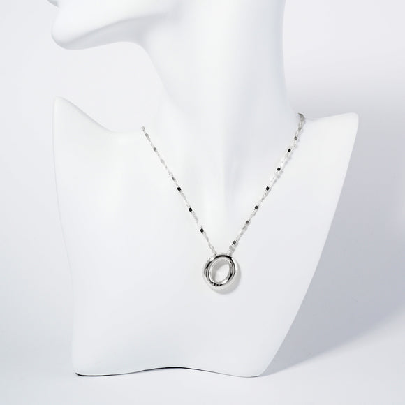 WHITE GOLD DIPPED O LETTER INITIAL NECKLACE ( 6114 RO )