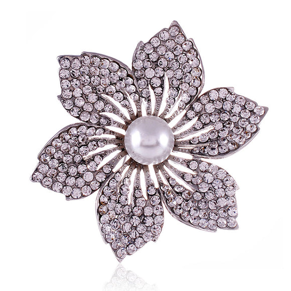 SILVER FLOWER BROOCH CLEAR STONES WHITE PEARL ( 1469 SWP )