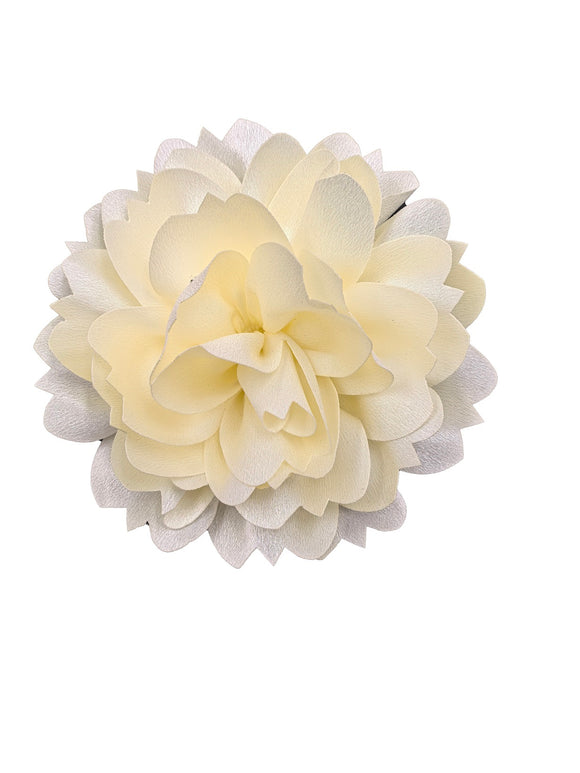 OFF WHITE FLOWER BROOCH ( 0158 IV )