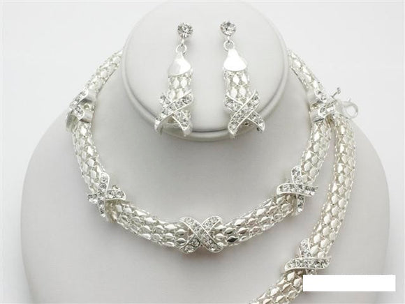 SILVER NECKLACE SET X CLEAR STONES MATCHING BRACELET ( 13527 S )