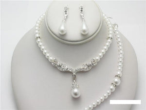 SILVER WHITE PEARL NECKLACE SET ( 15550 S )