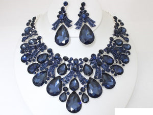 CLUSTER TEARDROP NECKLACE SET ( 20084 SMON )