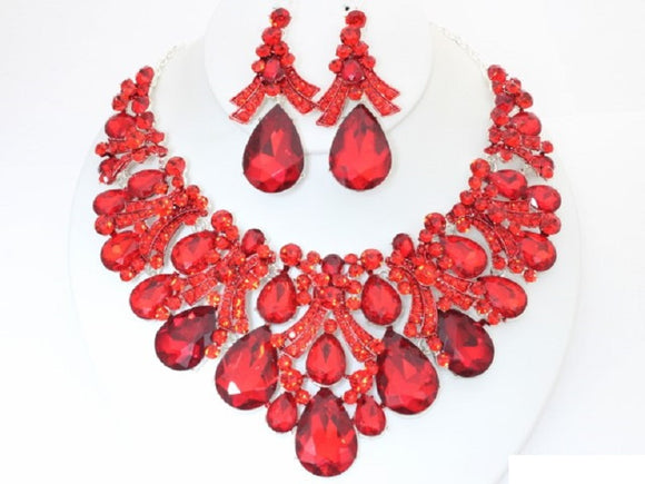 CLUSTER TEARDROP NECKLACE SET ( 20084 SRD )