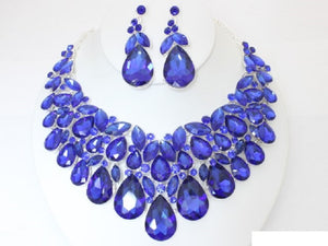 CLUSTER TEARDROP NECKLACE SET ( 20178 SSAP )