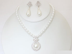 SILVER WHITE PEARL NECKLACE SET ( 20474 SWH )