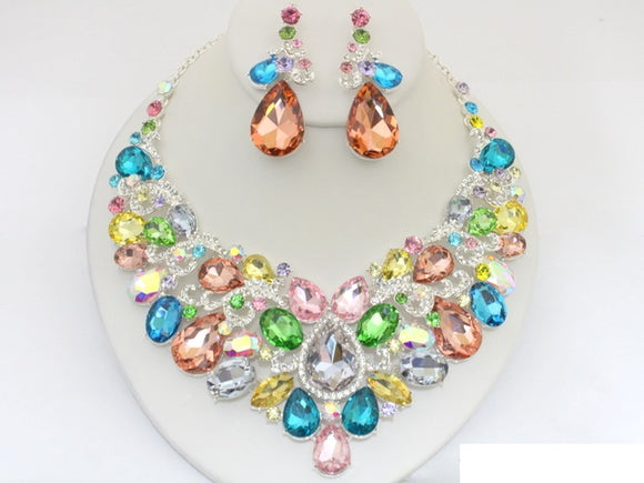 SILVER NECKLACE SET MULTI COLOR STONES ( 20633 SMUT )