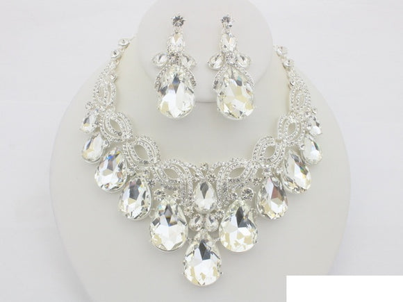 SILVER CLEAR NECKLACE SET ( 20712 SCRY )