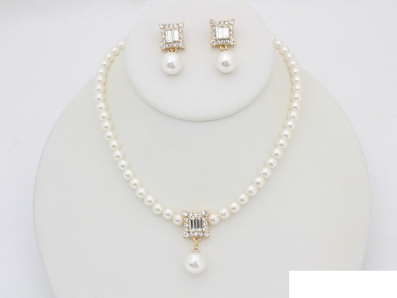 PEARL NECKLACE SET ( 20778 GCR )