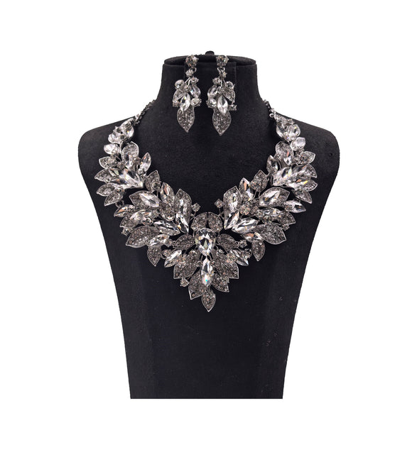 SILVER CLEAR NECKLACE SET ( 0178 3C )