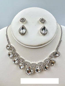 SILVER NECKLACE SET DROP CLEAR STONES ( 017 1CL )