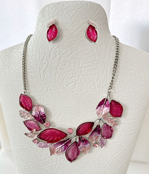PINK Enamel Leaf Design Fashion Necklace with Matching Stud Earrings ( 3179 SPK )