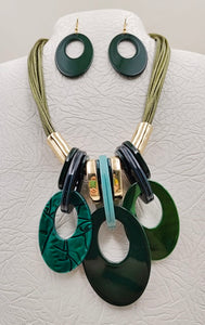 GREEN ACRYLIC NECKLACE SET ( 5084 GN )