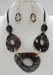 ACRYLIC NECKLACE SET ( 5094 LEOP )