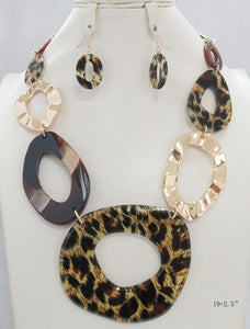 ACRYLIC NECKLACE SET ( 5095 LEO )