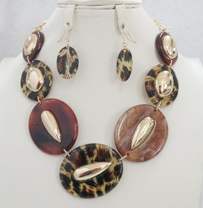 NECKLACE SET ACRYLIC ( 5097 LEO )