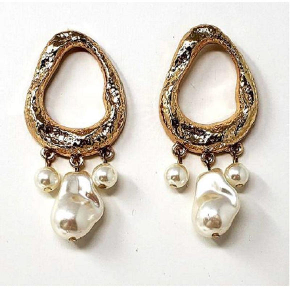 GOLD ROUND DANGLING EARRINGS CREAM STONES PEARLS ( 10008 ) - Ohmyjewelry.com