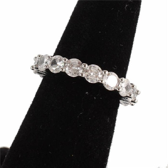 SILVER RING CLEAR CZ CUBIC ZIRCONIA STONES SIZE 10 ( 0008 3C SIZE 10 )
