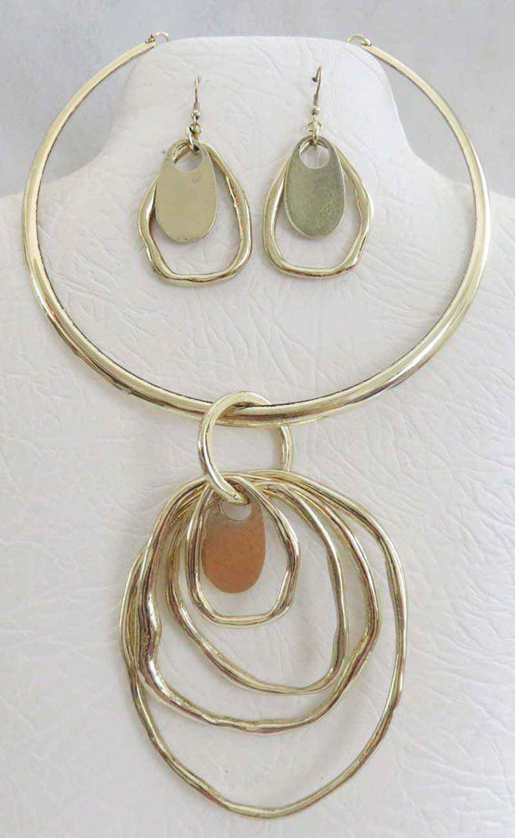 GOLD REFLECTIVE CHOKER NECKLACE SE(YNE3510)