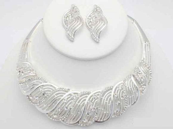 SILVER NECKLACE SET CLEAR STONES ( 18907 )