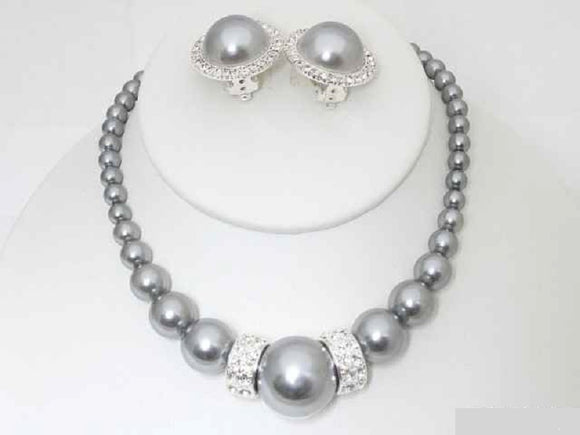 SILVER GREY CLIP ON PEARL NECKLACE SET ( 19549 SHP )