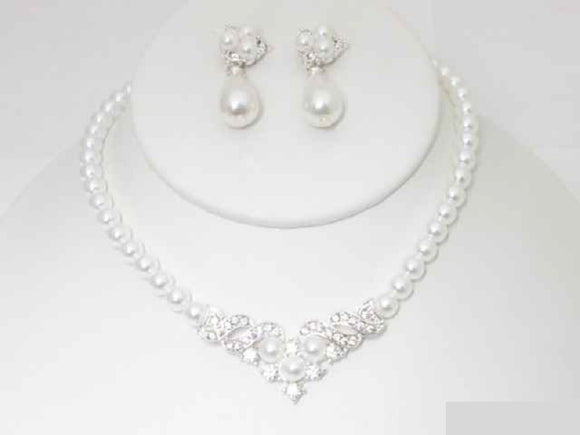 SILVER WHITE PEARL NECKLACE SET