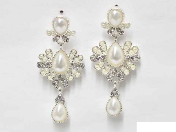 SILVER EARRINGS CLEAR STONES WHITE PEARLS ( 6583 SWH)