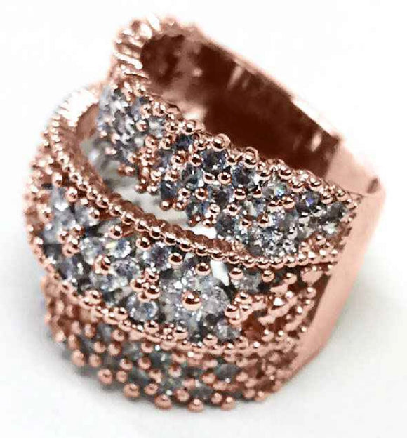 ROSE GOLD RING CLEAR CZ STONES ( 404 R SIZE7 )