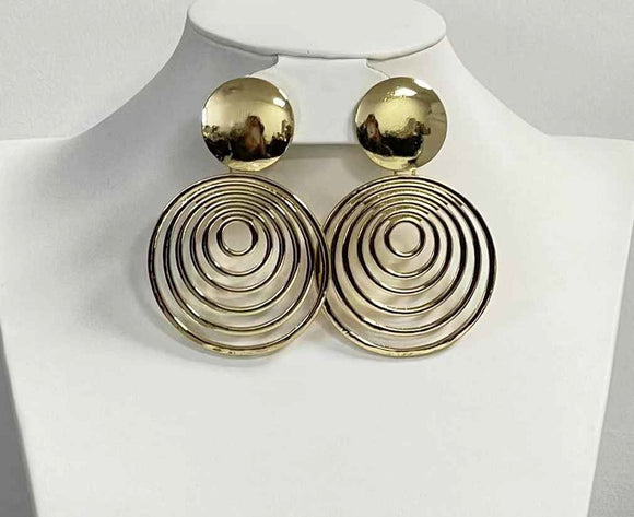 GOLD CLIP ON EARRINGS ( 3066 G )