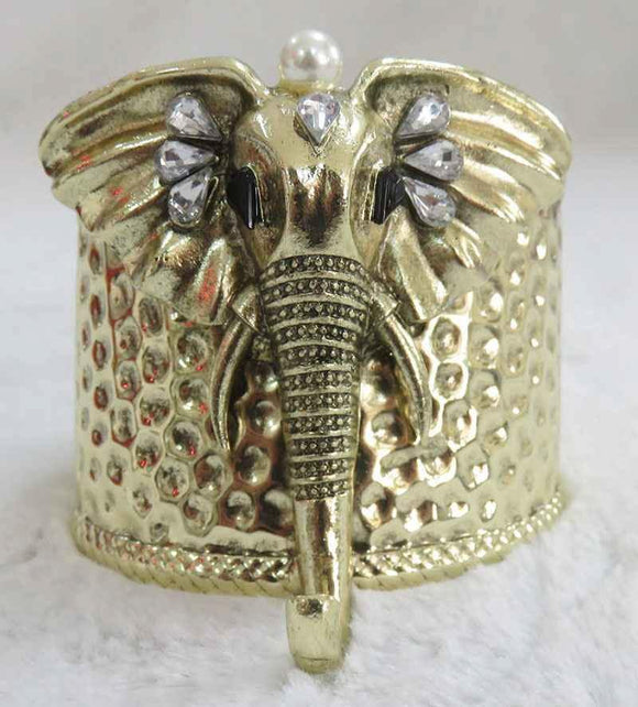 ANTIQUE GOLD HAMMERED ELEPHANT HEAD CUFF BANGLE CLEAR STONE CREAM PEARL ( 3935 AG ) - Ohmyjewelry.com