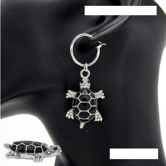 DANGLING SILVER BLACK TURTLE EARRINGS CLEAR STONES ( 3090 RDBLK ) - Ohmyjewelry.com