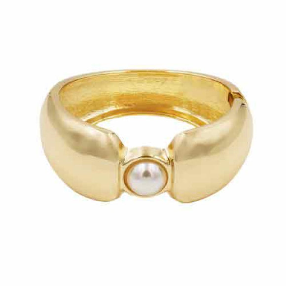 GOLD METAL BANGLE CREAM PEARL