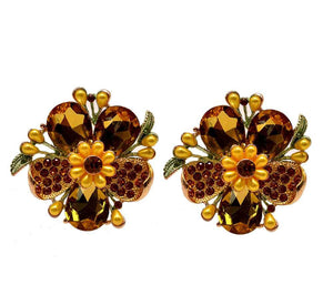 1.75" GOLD CLIP ON EARRINGS WITH YELLOW STONES AND PEARLS ( 11612 )