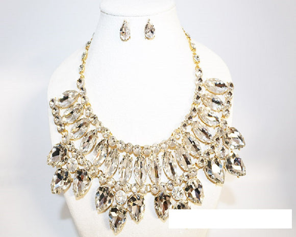 GOLD CLEAR STONE NECKLACE SET ( 1039 GCRY )