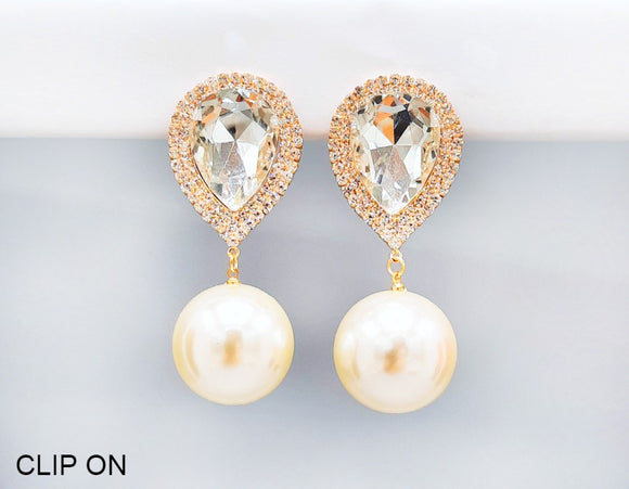 GOLD CLIP ON EARRINGS CLEAR STONES CREAM PEARLS ( 2506 GDCRY )