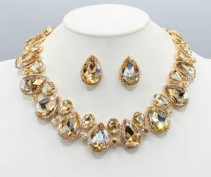 LIGHT TOPAZ Teardrop Stones with Surrounding Clear Stones Formal Necklace Set with Gold Accents ( 2045 ) - Ohmyjewelry.com