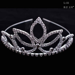 SILVER TIARA CLEAR STONES