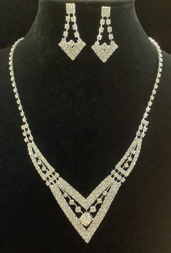 SILVER NECKLACE SET CLEAR STONES ( 2108 SVCL )