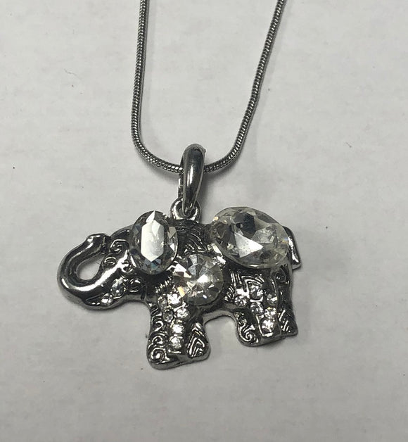 SILVER NECKLACE ELEPHANT PENDANT CLEAR STONES ( 11754 5CL )