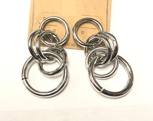 SILVER METAL EARRINGS ( 2059 RHCL )