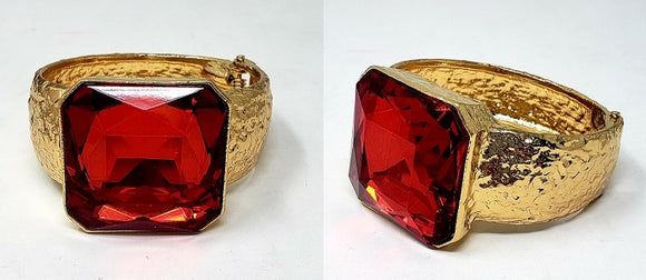 GOLD METAL BANGLE RED STONE ( 10012 GRD )