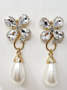 GOLD EARRINGS CLEAR STONES CREAM PEARLS ( 10100 )