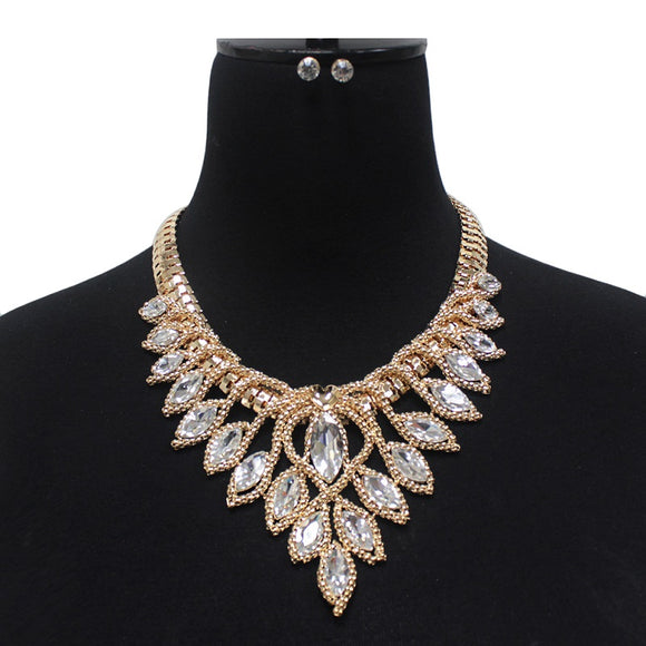 GOLD NECKLACE WITH CLEAR RHINESTONES AND MATCHING STUD EARRINGS ( 7166 GDCLR )