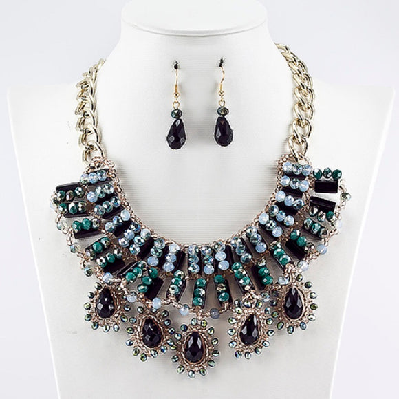 GOLD NECKLACE WITH GREEN AND BLACK CRYSTAL BEADS ( 5150 BK )