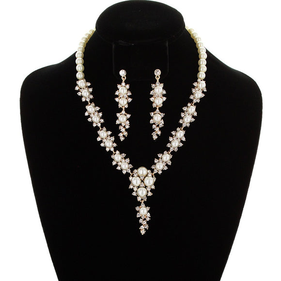GOLD NECKLACE SET CLEAR STONES CREAM PEARLS ( 5 GCR )