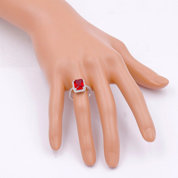SILVER RING CLEAR RED CZ CUBIC ZIRCONIA STONES SIZE 8 ( 1121 RD SIZE8 )