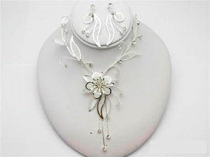 Silver Mesh Flower Clear Rhinestone Necklace Set ( 11358 )